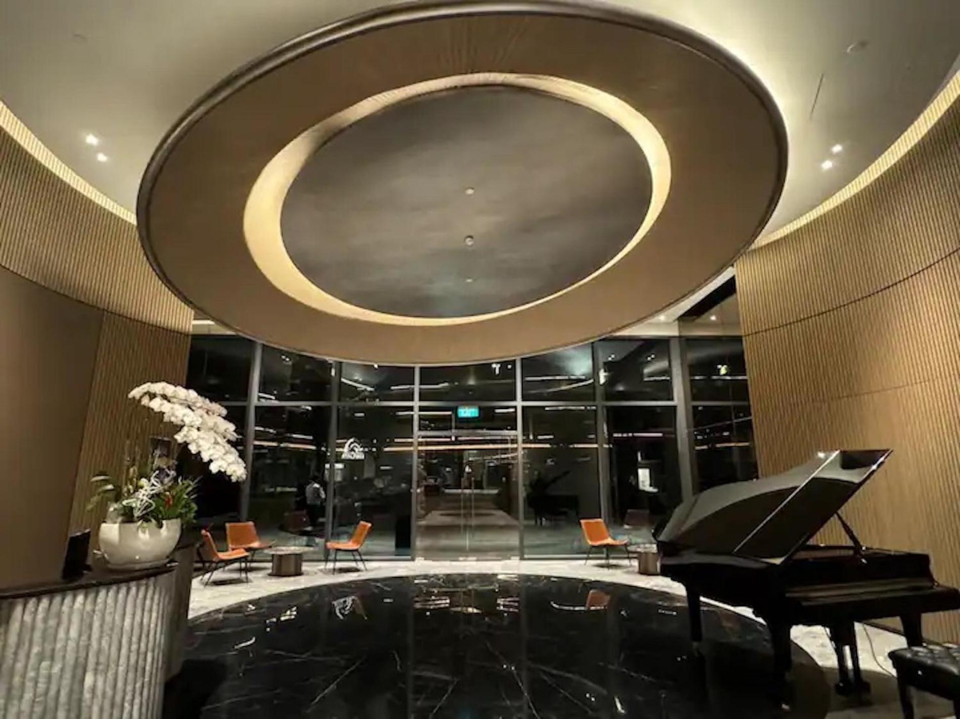 Zo Apartment Opera, Crest, Galleria -Central Saigon -Free Pool-Gym-Sauna Room-Yoga Room Хошимин Экстерьер фото